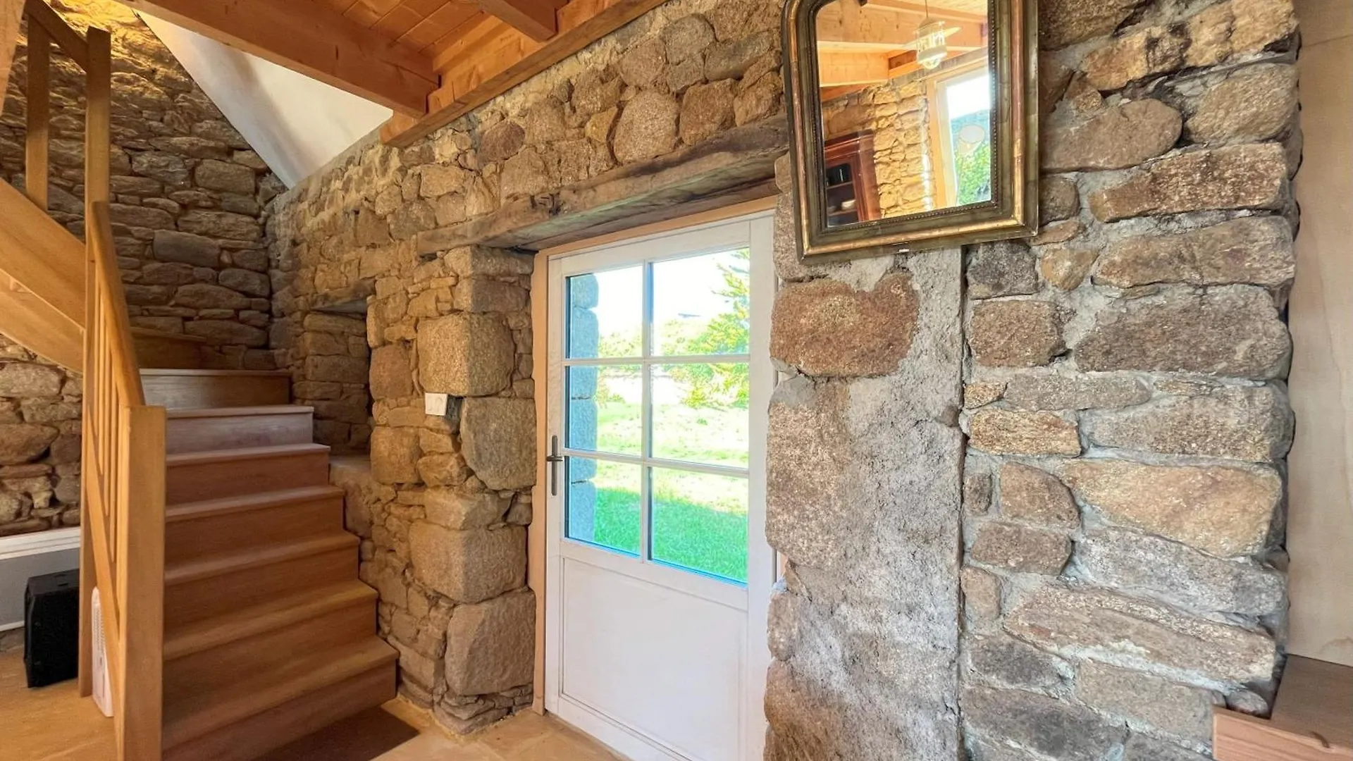 Maison Double En Pierres Pour Grande Famille Ou Groupe Amis Sibiril
