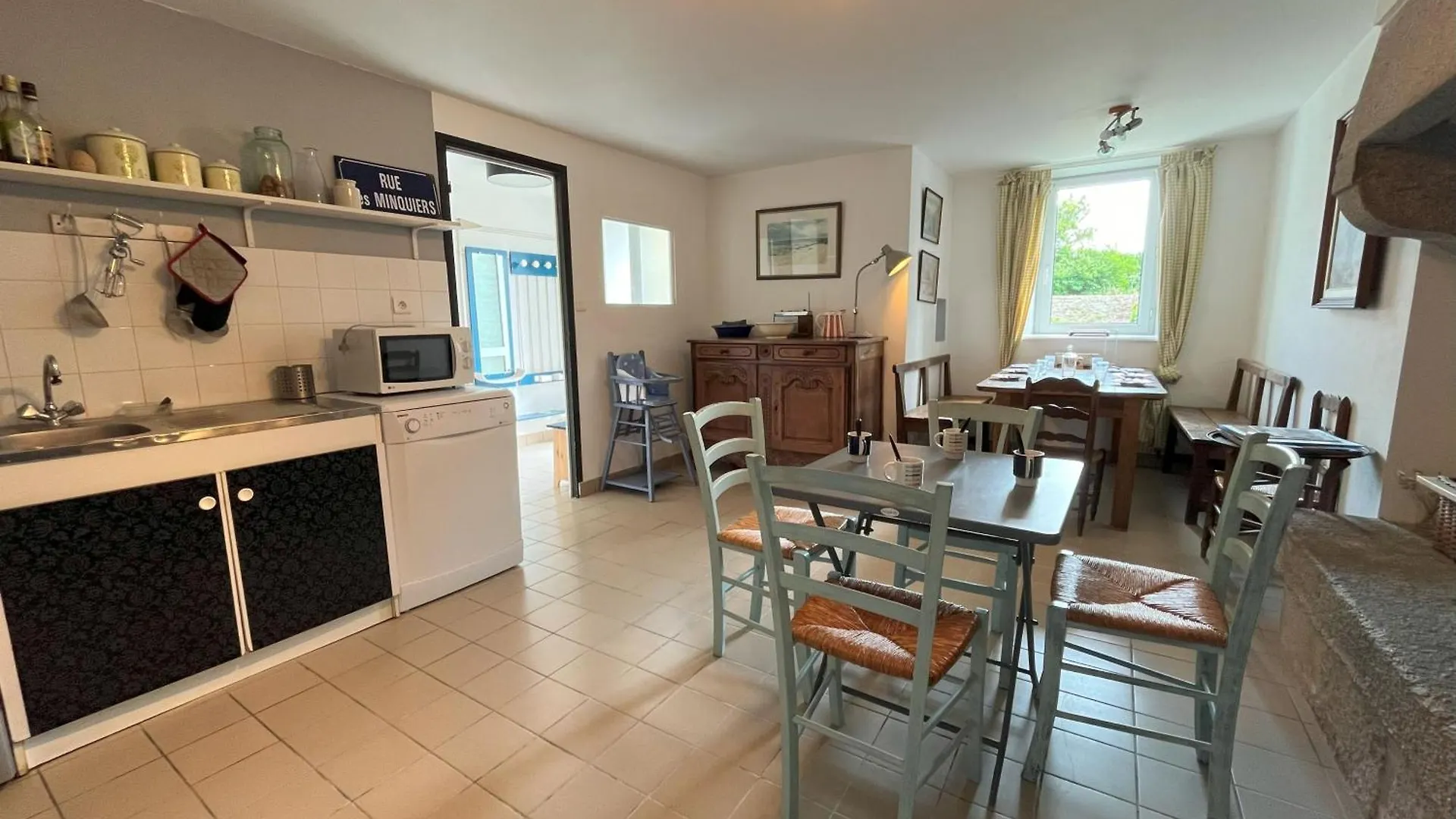 Holiday home Maison Double En Pierres Pour Grande Famille Ou Groupe Amis Sibiril