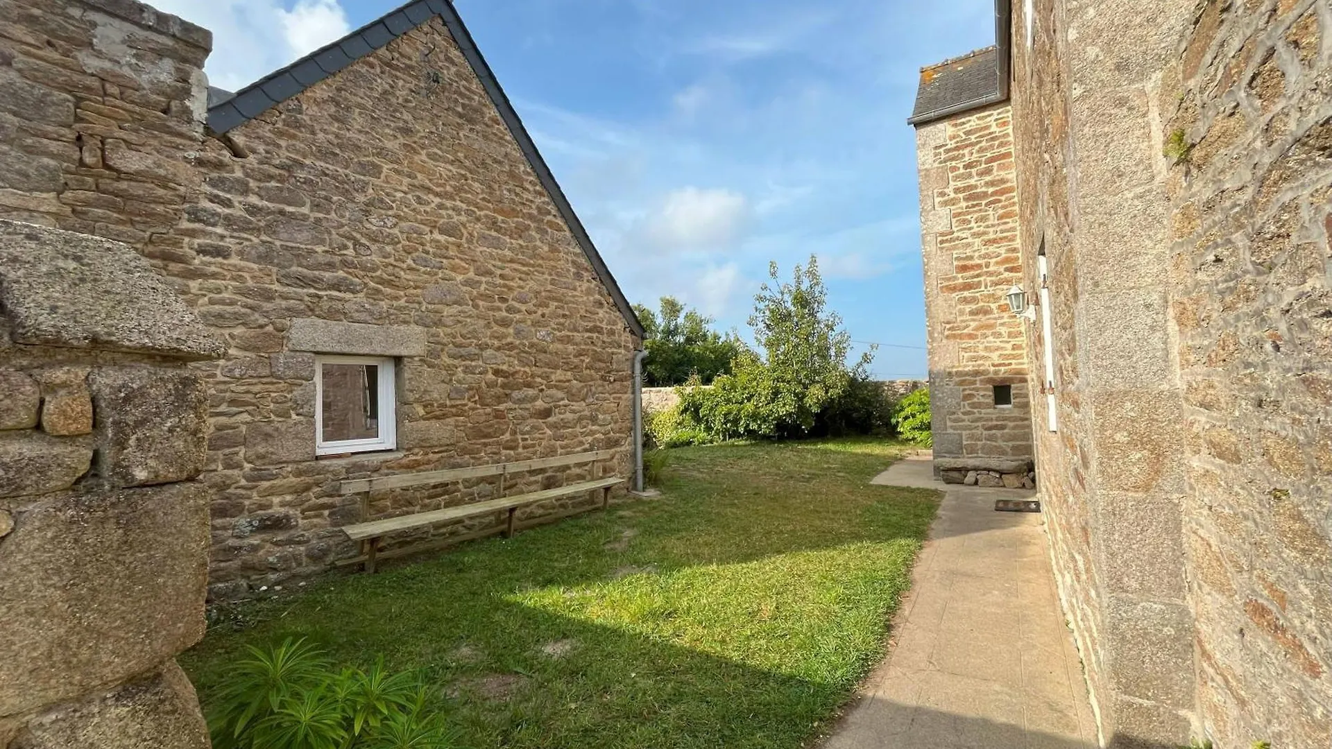 Maison Double En Pierres Pour Grande Famille Ou Groupe Amis Sibiril