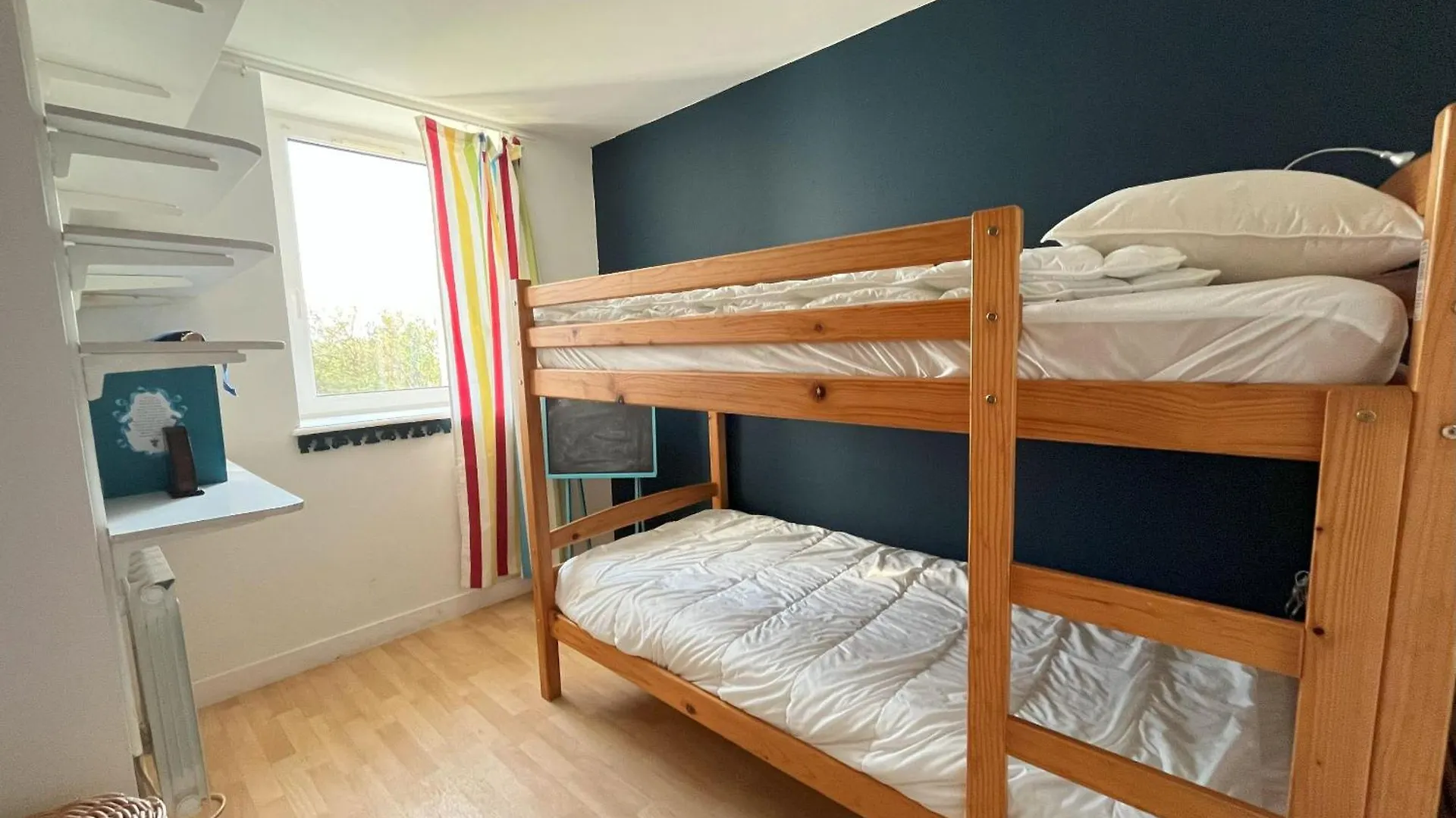 Maison Double En Pierres Pour Grande Famille Ou Groupe Amis Sibiril 0*,  France
